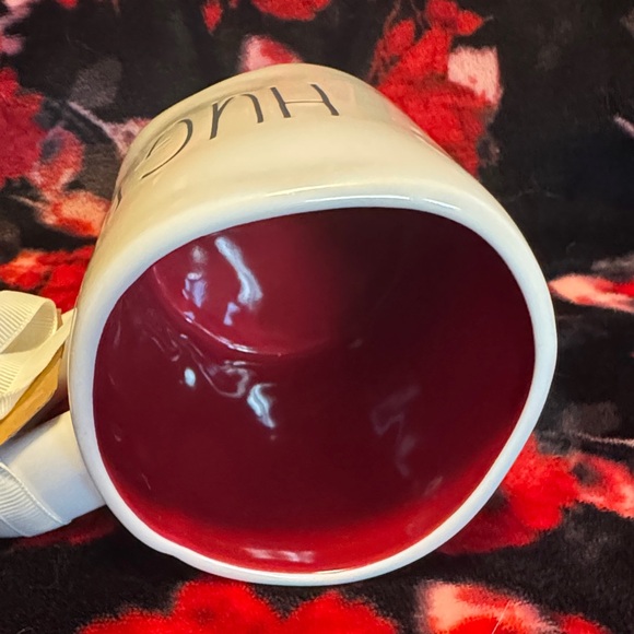 Rae Dunn White and Red 'Hugs' Mug - Picture 4 of 6